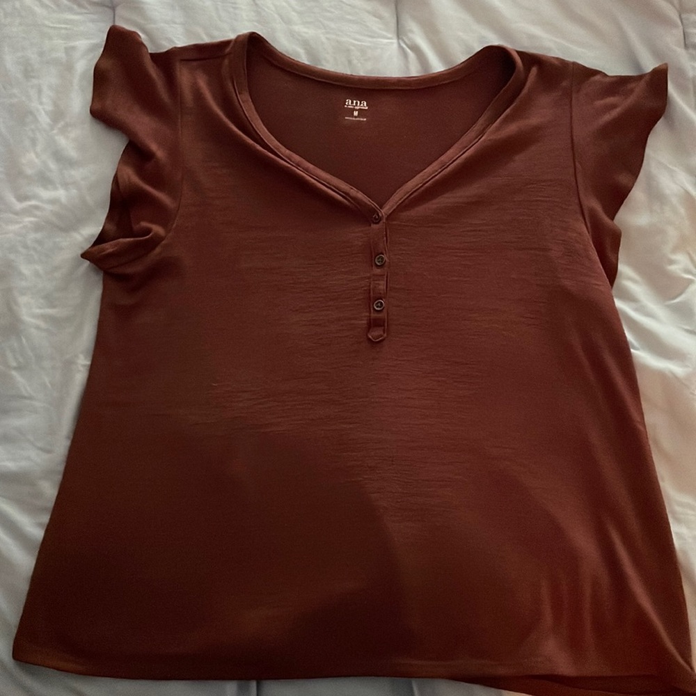 Brownish/red soft rayon/polyester blend top